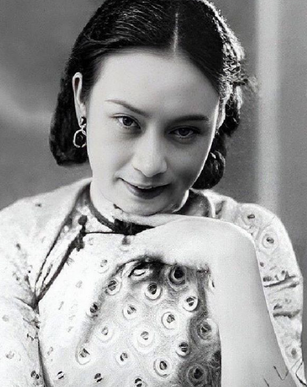 民国最美女间谍:军统特务向影心,无数男人拜倒在她的石榴裙下