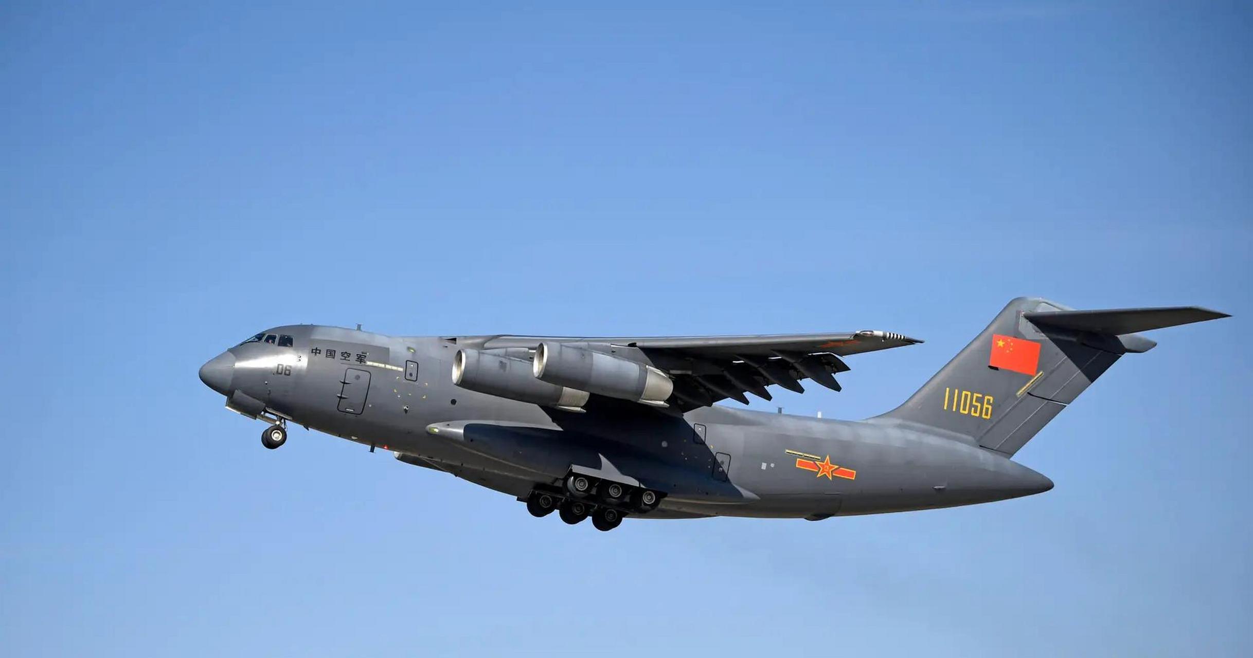 中国公布最新的运-20b运输机,采用国产的ws-20高涵道比涡扇发动机,该