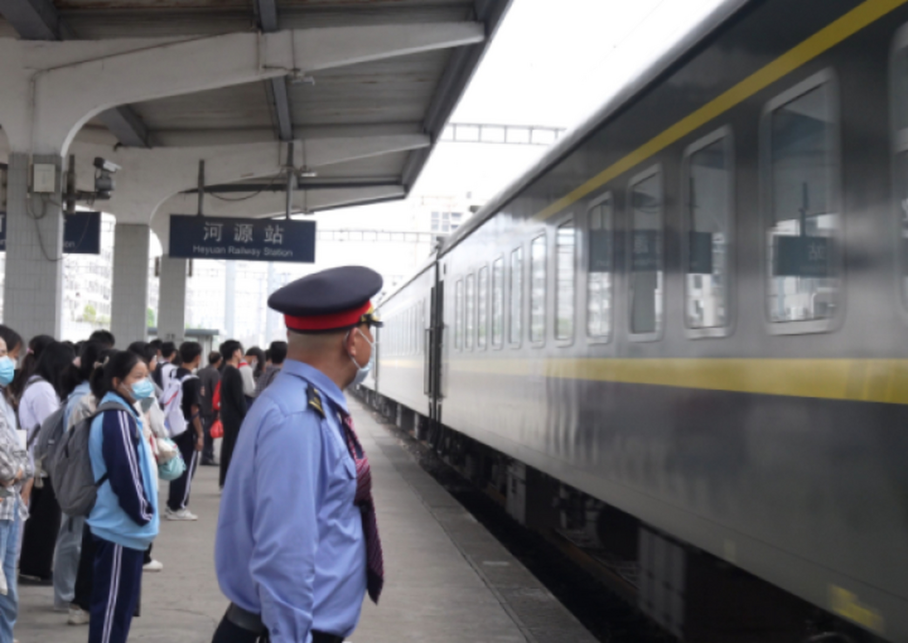 为满足旅客出行需求,河源火车站将增开1对旅客列车,新增开的列车时间