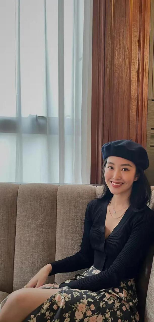 杨采钰,漂亮,辨识度高,气质好!