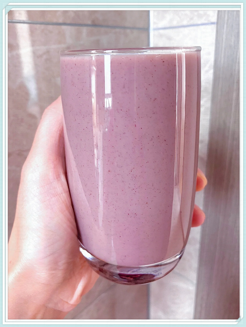 每到奶茶店,必定点上一杯红豆沙牛乳.