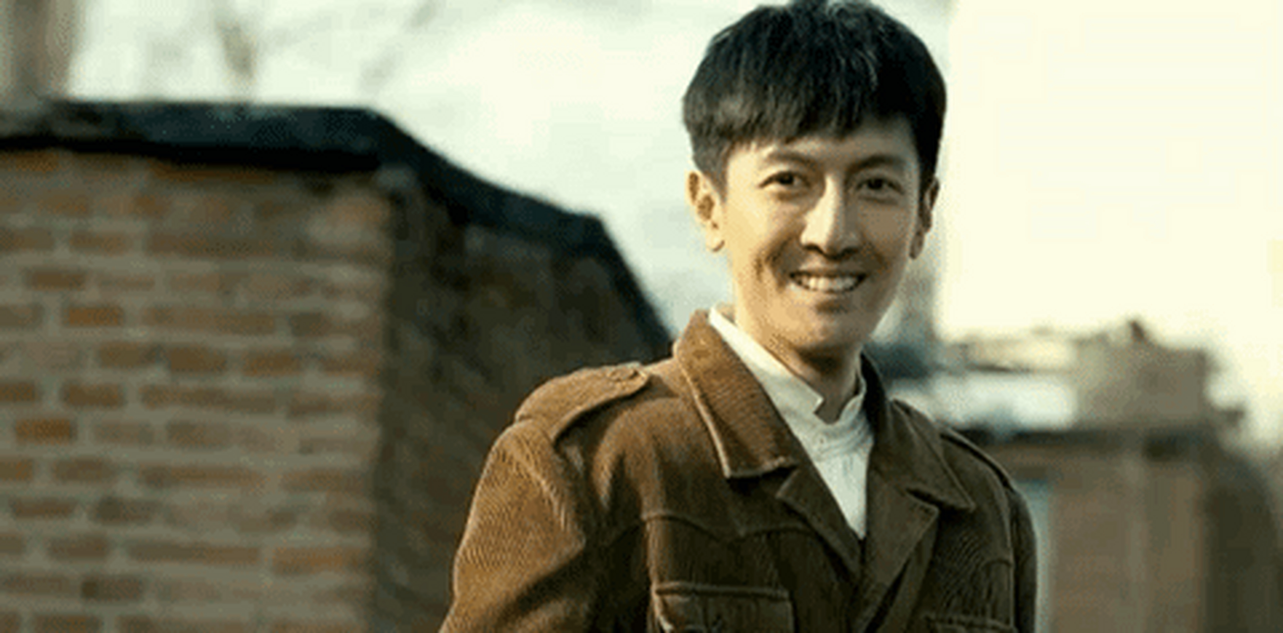 在《火线三兄弟》中,张鲁一饰演的高木在心狠手辣,奸诈狡猾的性情之外