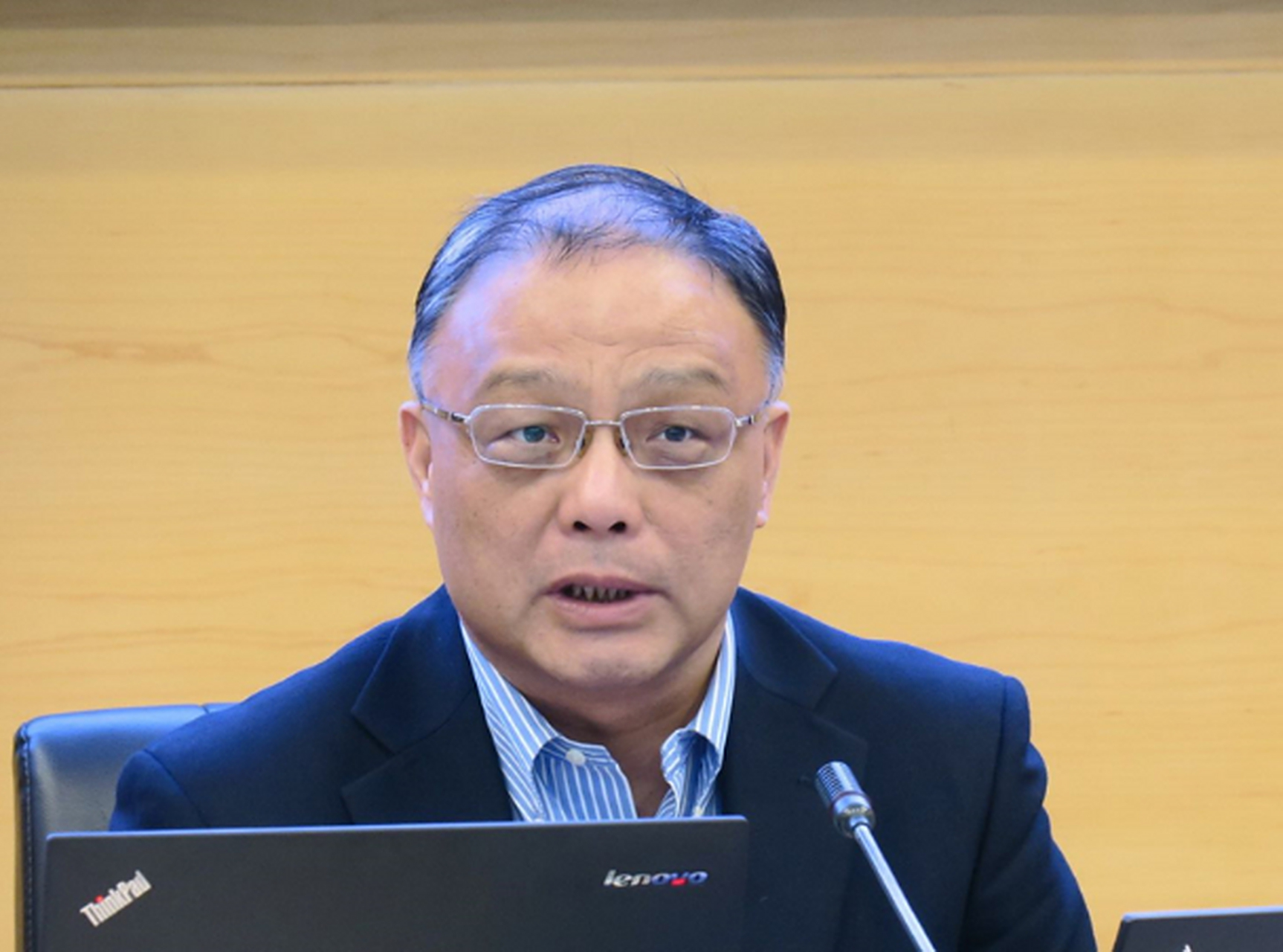 南京大学国际关系学院院长朱锋3日在新加坡一场论坛上指出,中美之间的