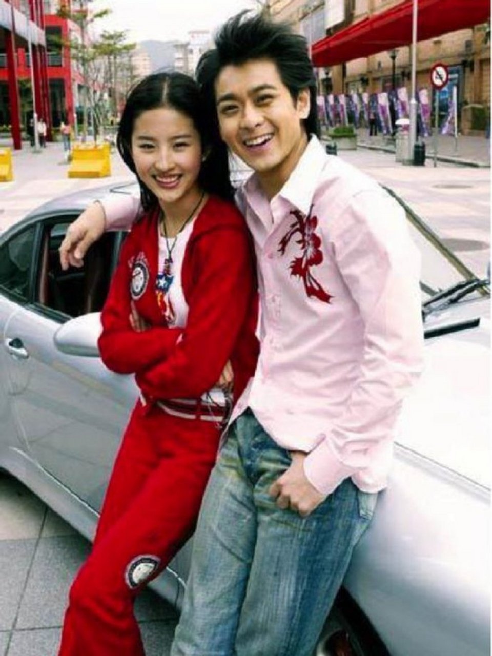 天龙八部时期的刘亦菲和林志颖可太好看了,谁看了不心动啊.