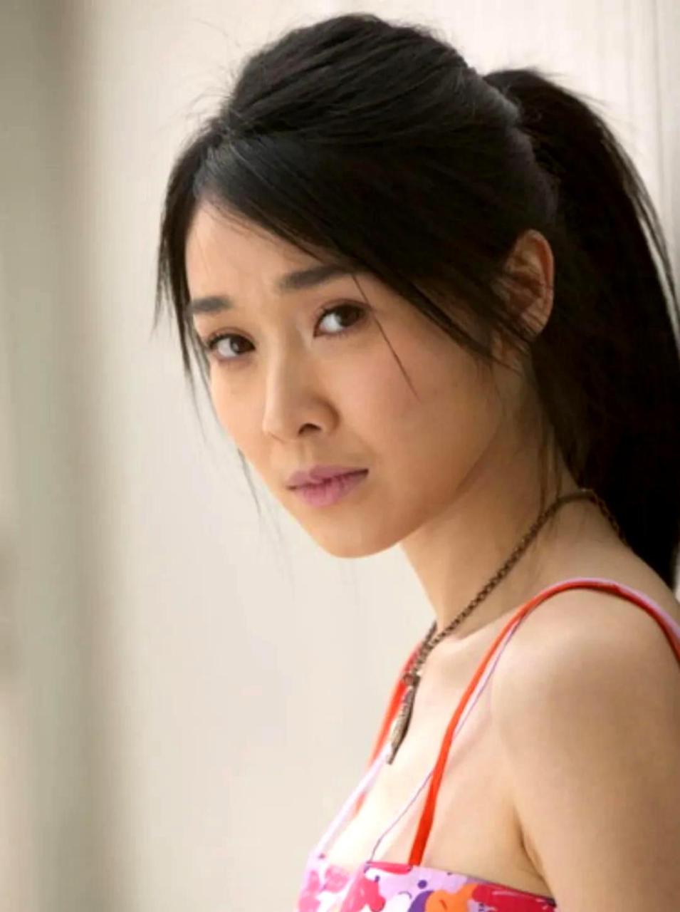 陈丽娜,出生于1980年3月24日,来自中国四川省自贡市.