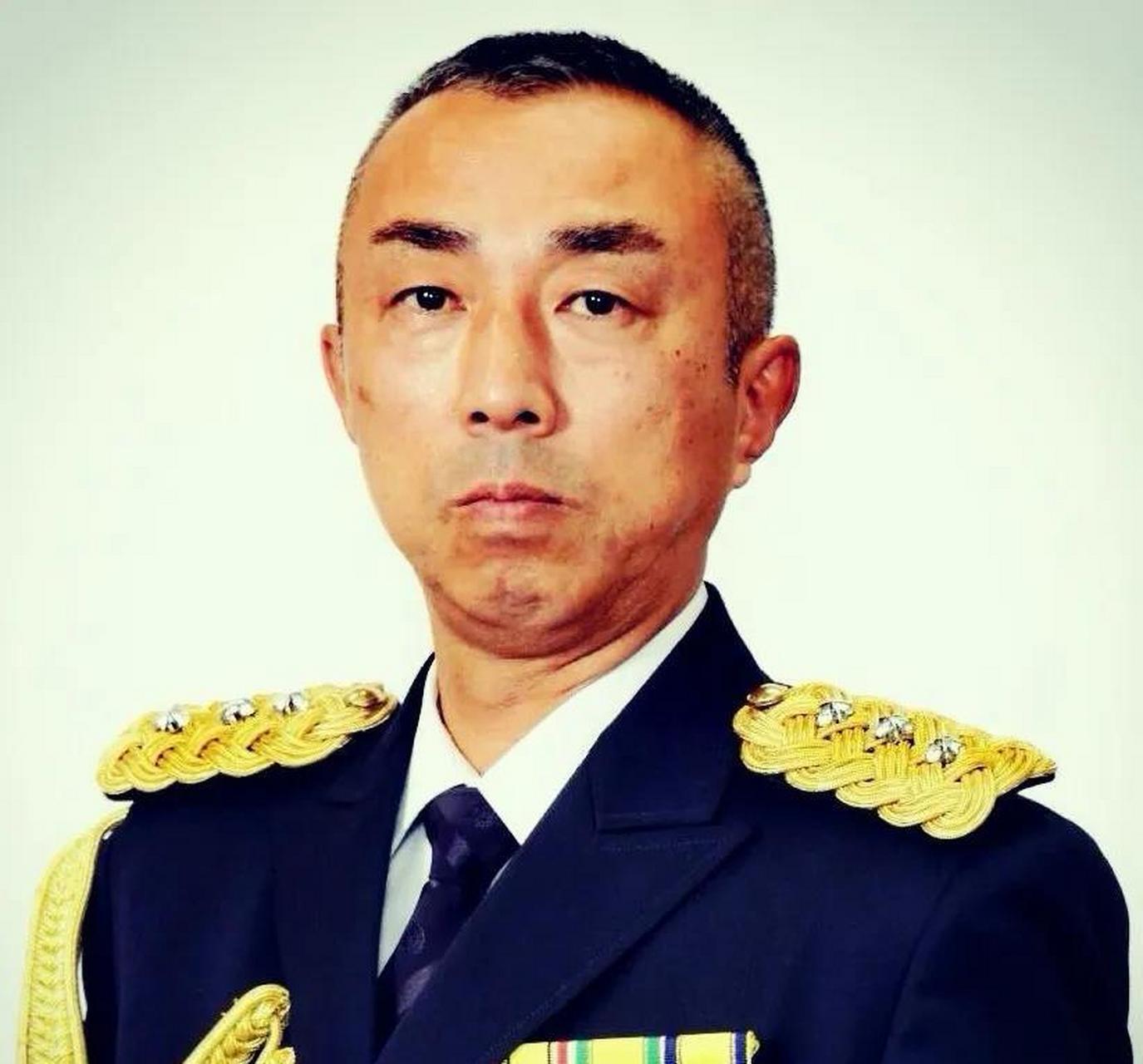 日本中将坠机身亡# 中将师团长为啥挂三颗星?