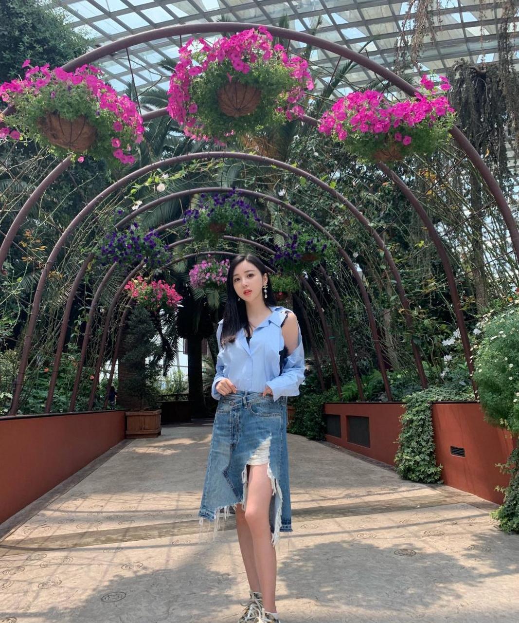 潘玮柏结婚,老婆luna宣云 是名空姐,1994年1月出生,比潘玮柏小13岁