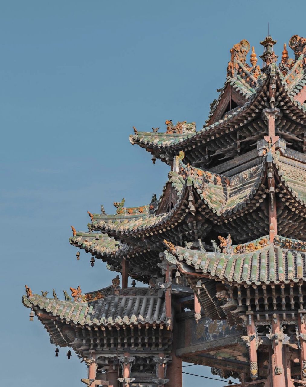 曲沃四牌楼,又名望母楼或孝母楼,位于曲沃县城东南贡院街孝母巷十字