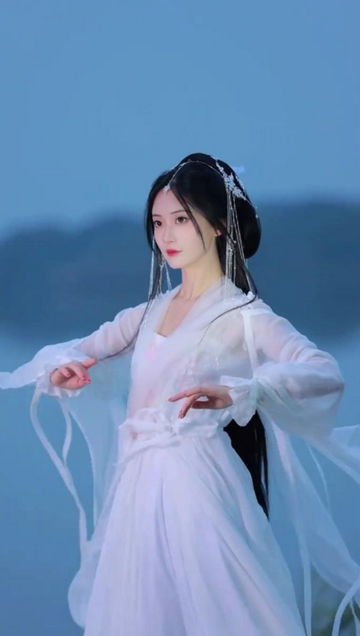 看惯了大长腿换个风格看下吧,古风美女有你喜欢的那一款吗?