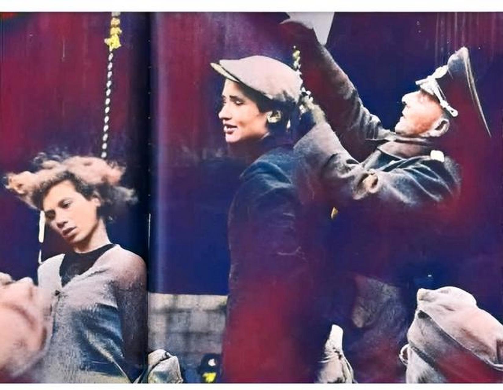 1941年,苏联女英雄,玛莎·勃洛斯金娜就义前后的画面.