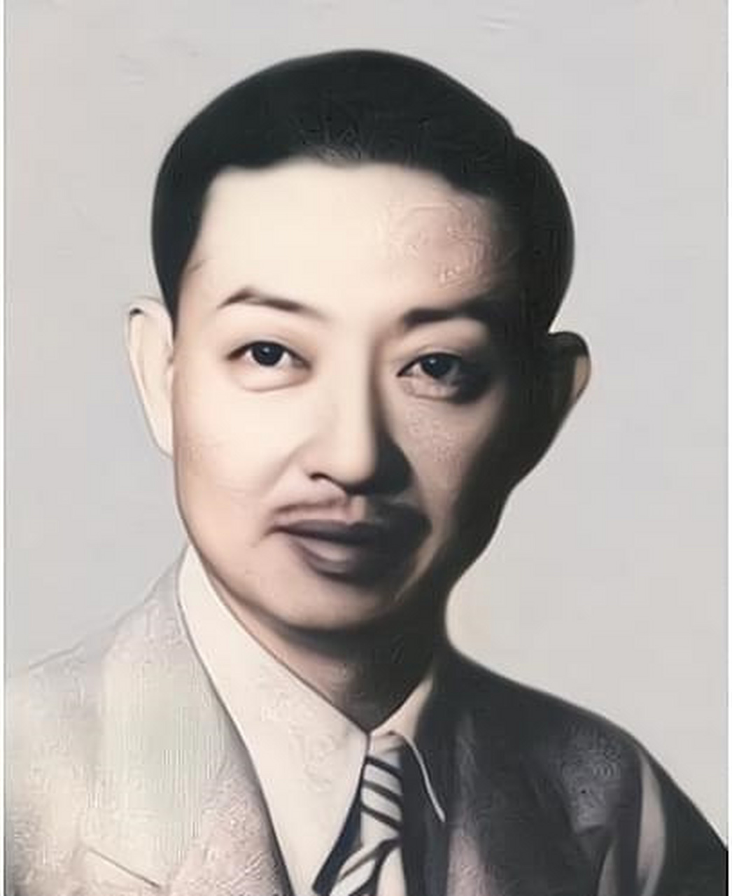 这张照片摄于1938年,那年梅兰芳"蓄须明志",拒绝为日寇演戏,虽为戏子