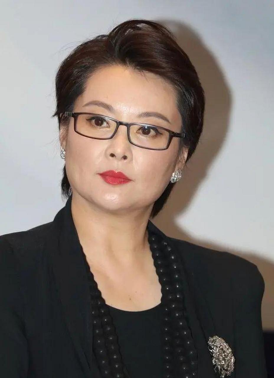 怎么一点星味都没有啊! 走在大街上,根本看不出这