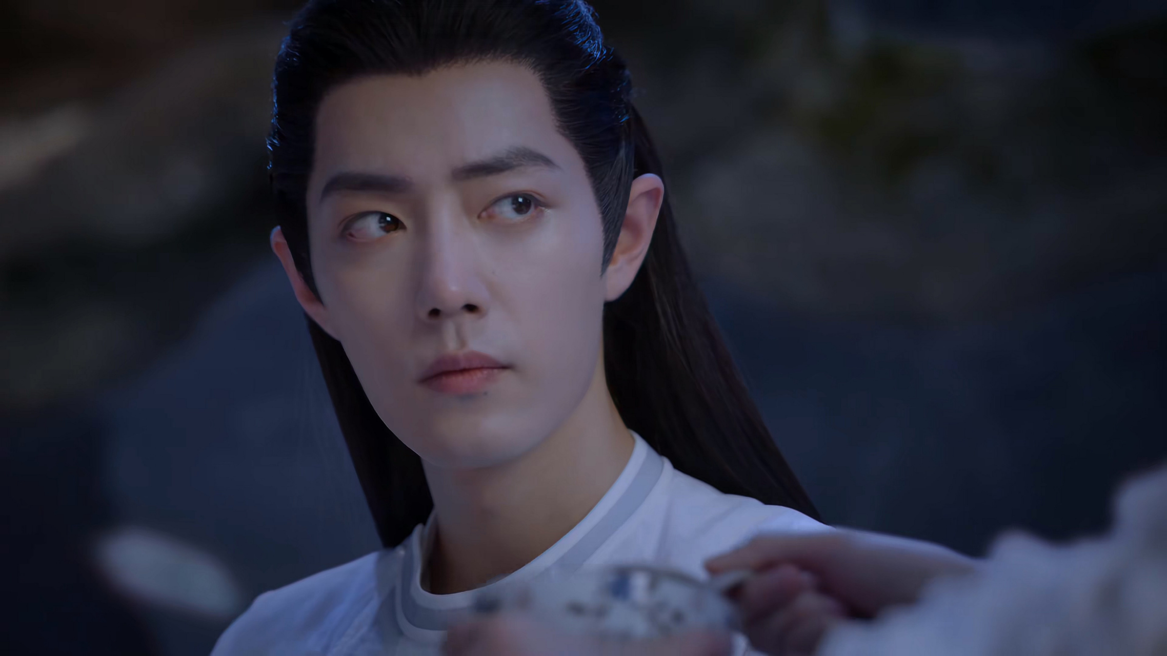 玉骨遥# #肖战# 肖战的时影大神官玉骨遥这质感真的绝了!