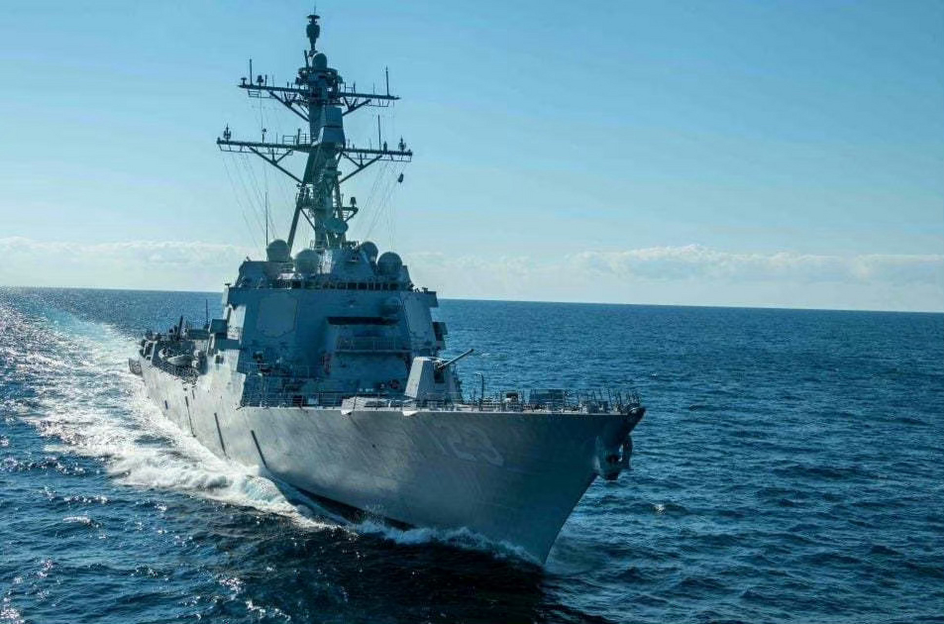 5月13号,美国海军最新一艘阿利伯克Ⅱa型导弹驱逐舰莱娜·萨特克利夫