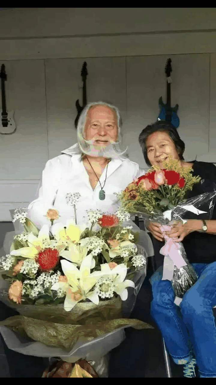 gif创作人# 85岁王德顺携79岁妻子出游!