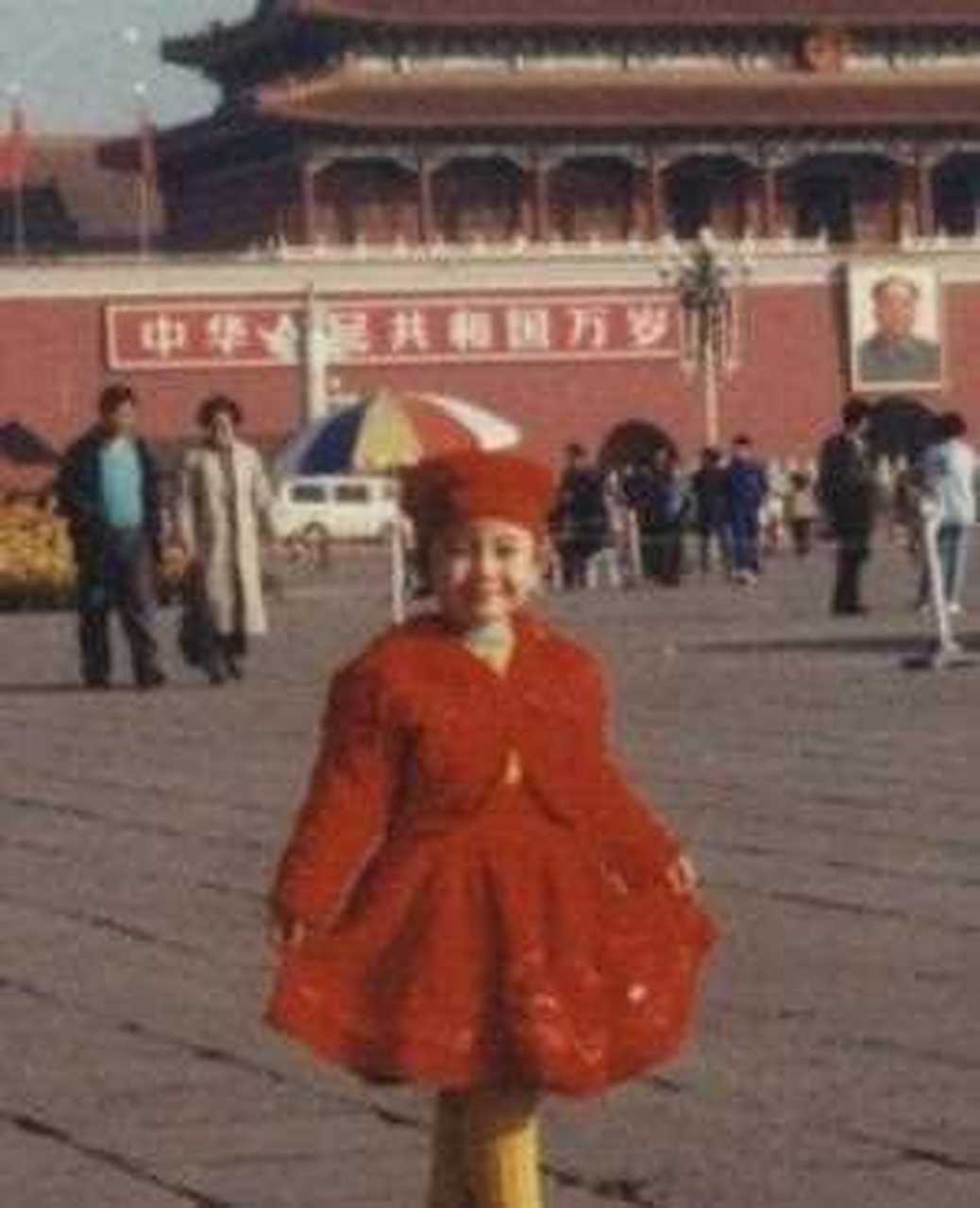 张檬的童年照[玫瑰]