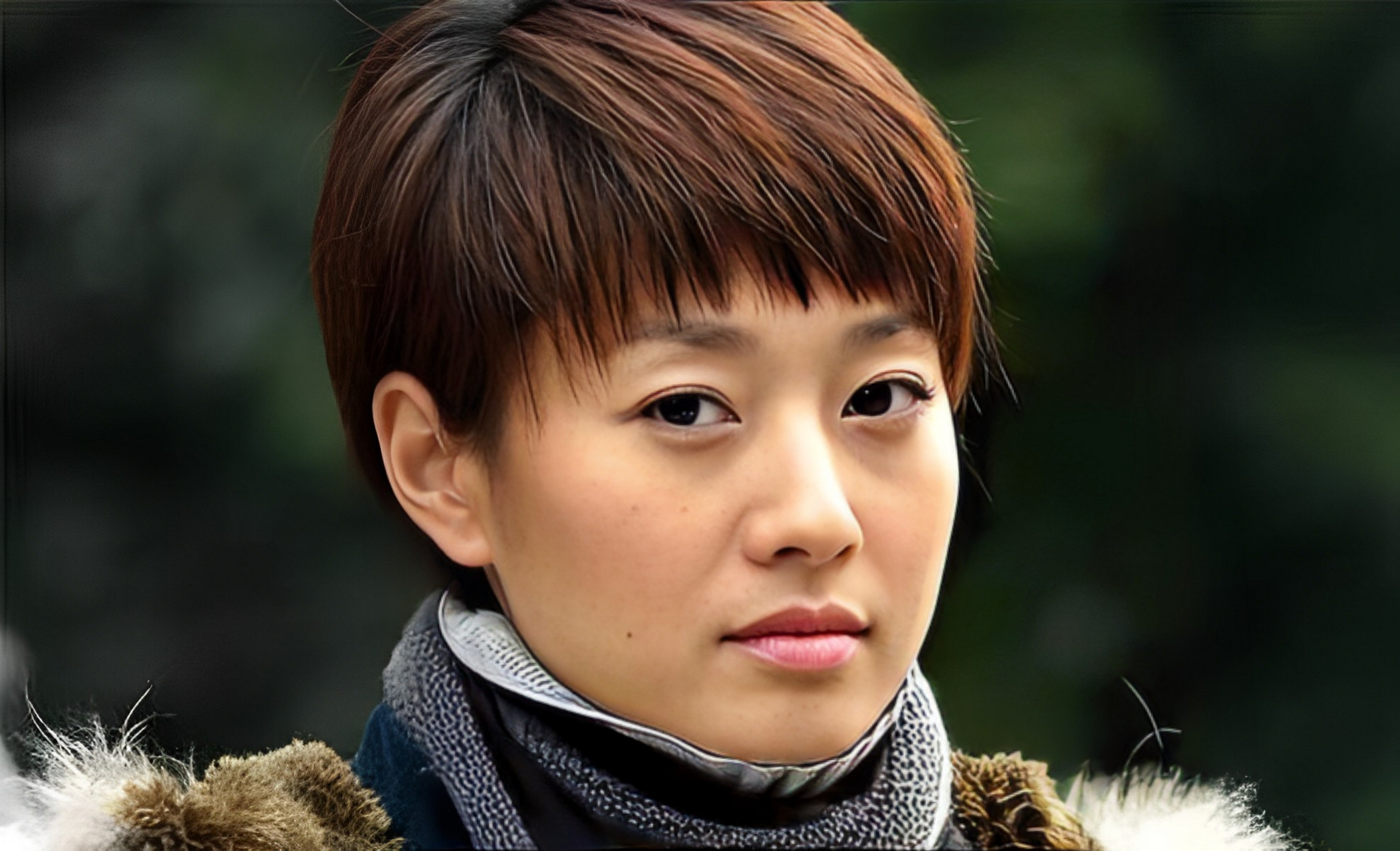 据马伊琍的保姆介绍,事发后马伊琍和雯雯一直分房睡,马伊琍经常在家