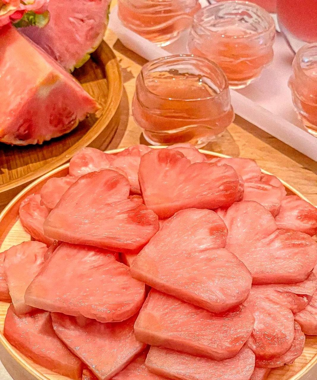 一定要分享粉色凤梨给大家!嘻嘻.