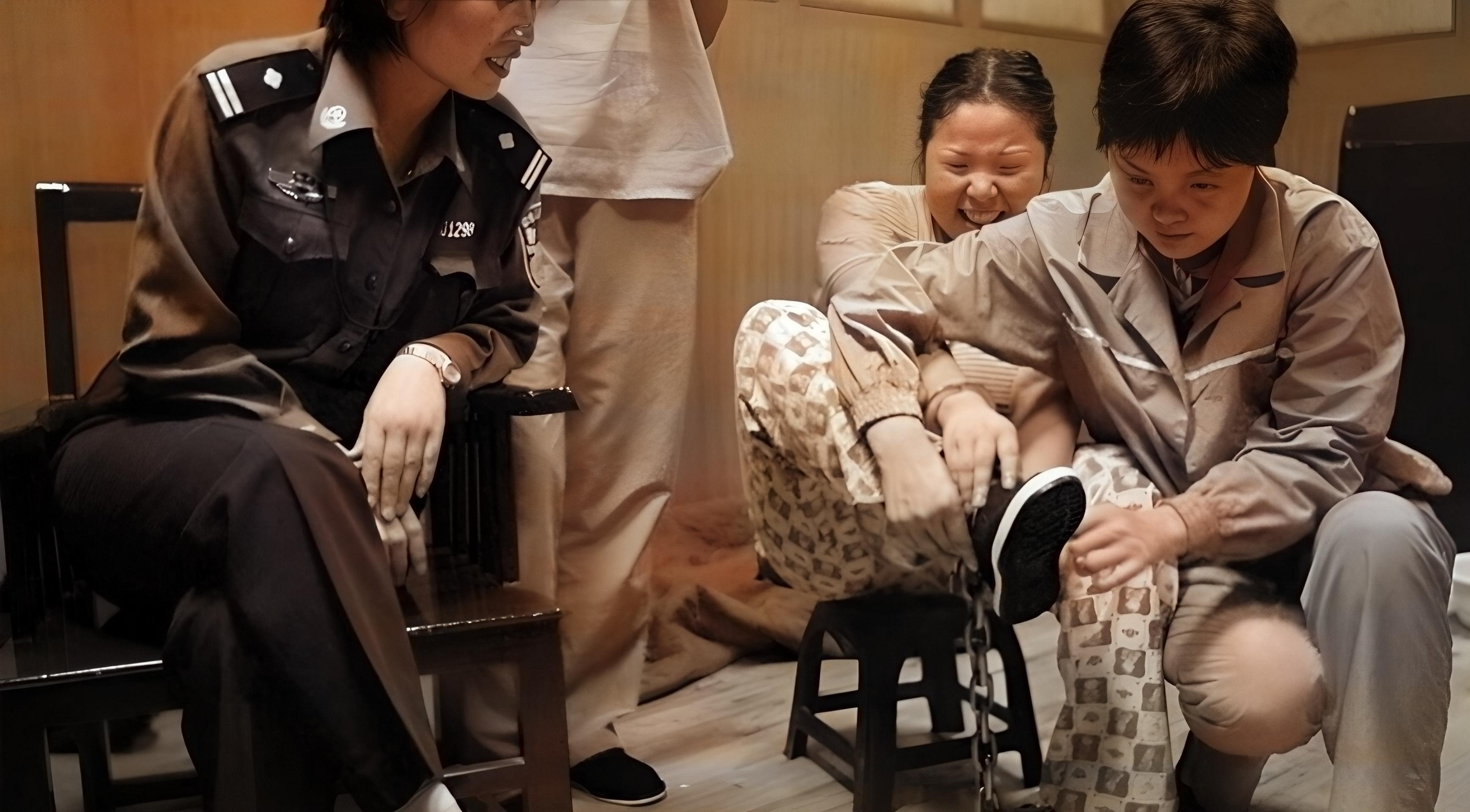 2003年6月,何秀玲在武汉市第一看守所度过了欢笑与遗憾的最后一天!