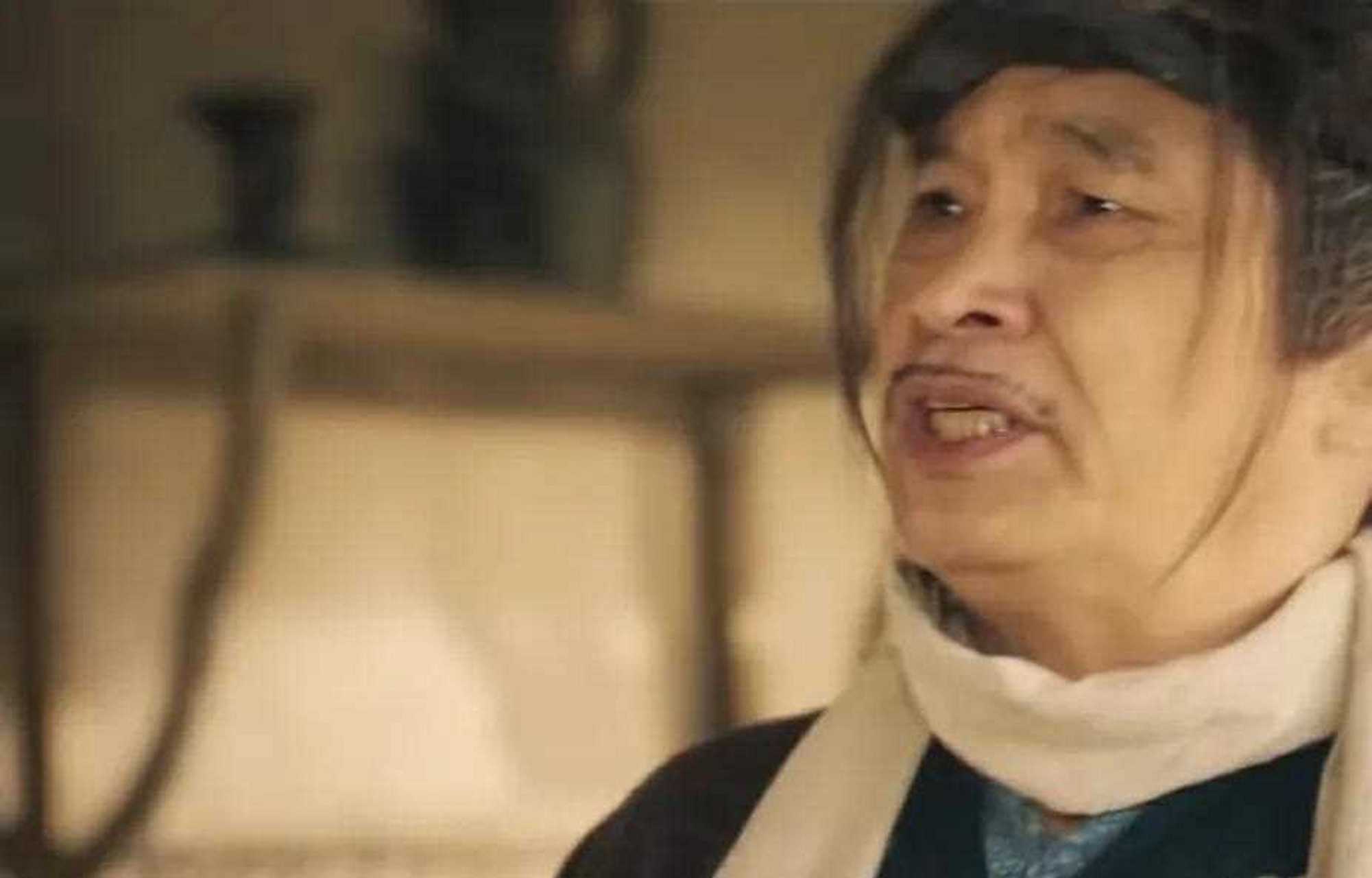 吴孟达对着至尊宝说:"我是你爹,我生你养你.我是人,怎么会生出猴子呢?