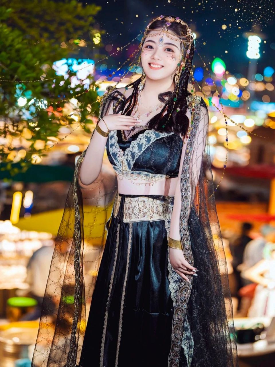 谁说微胖女孩拍照不好看?只要微微的调整一下,图片立马就变得高级起来