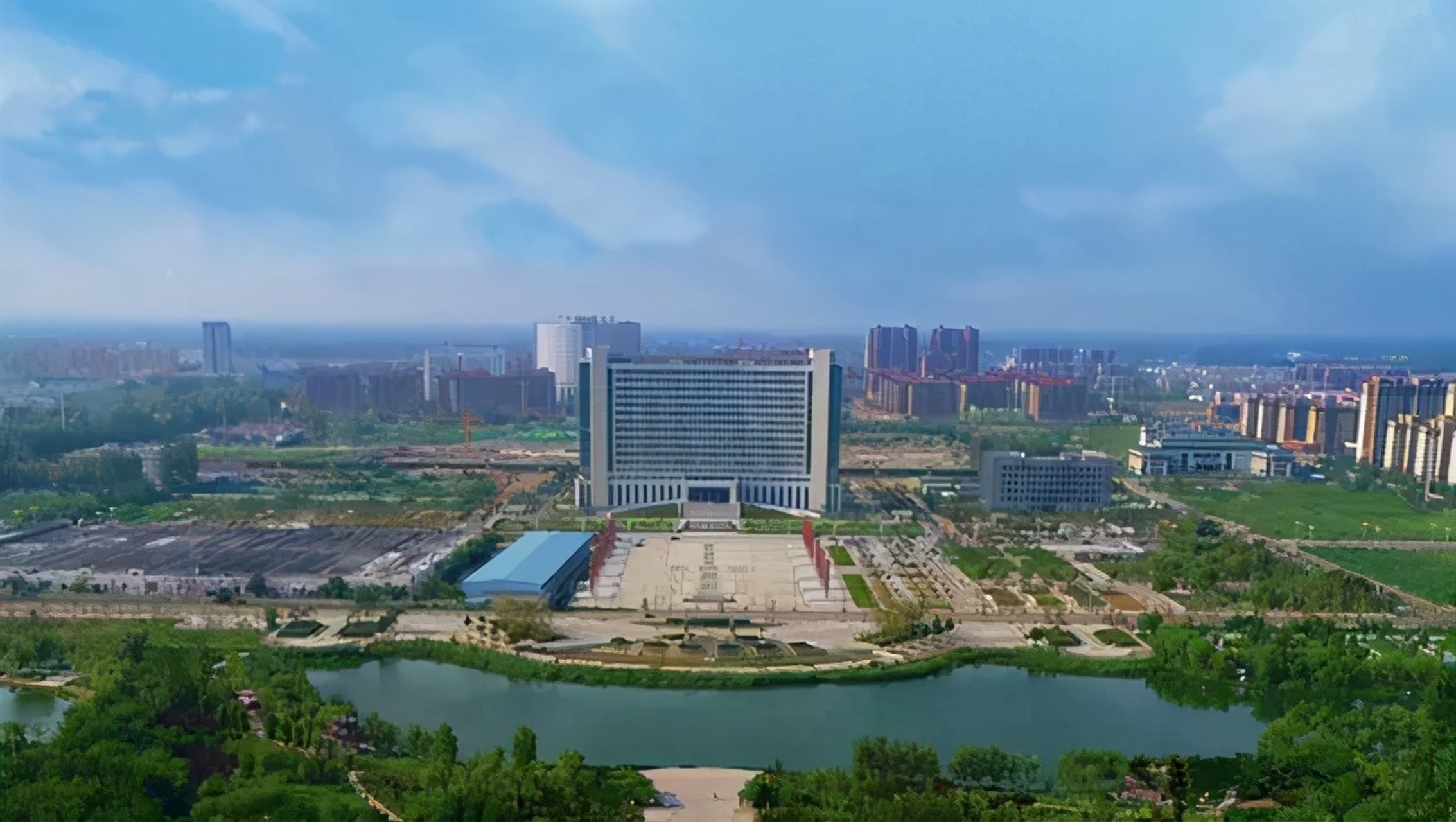 曹县,隶属于山东省菏泽市,位于山东省西南部,总面积1969平方千米,辖5