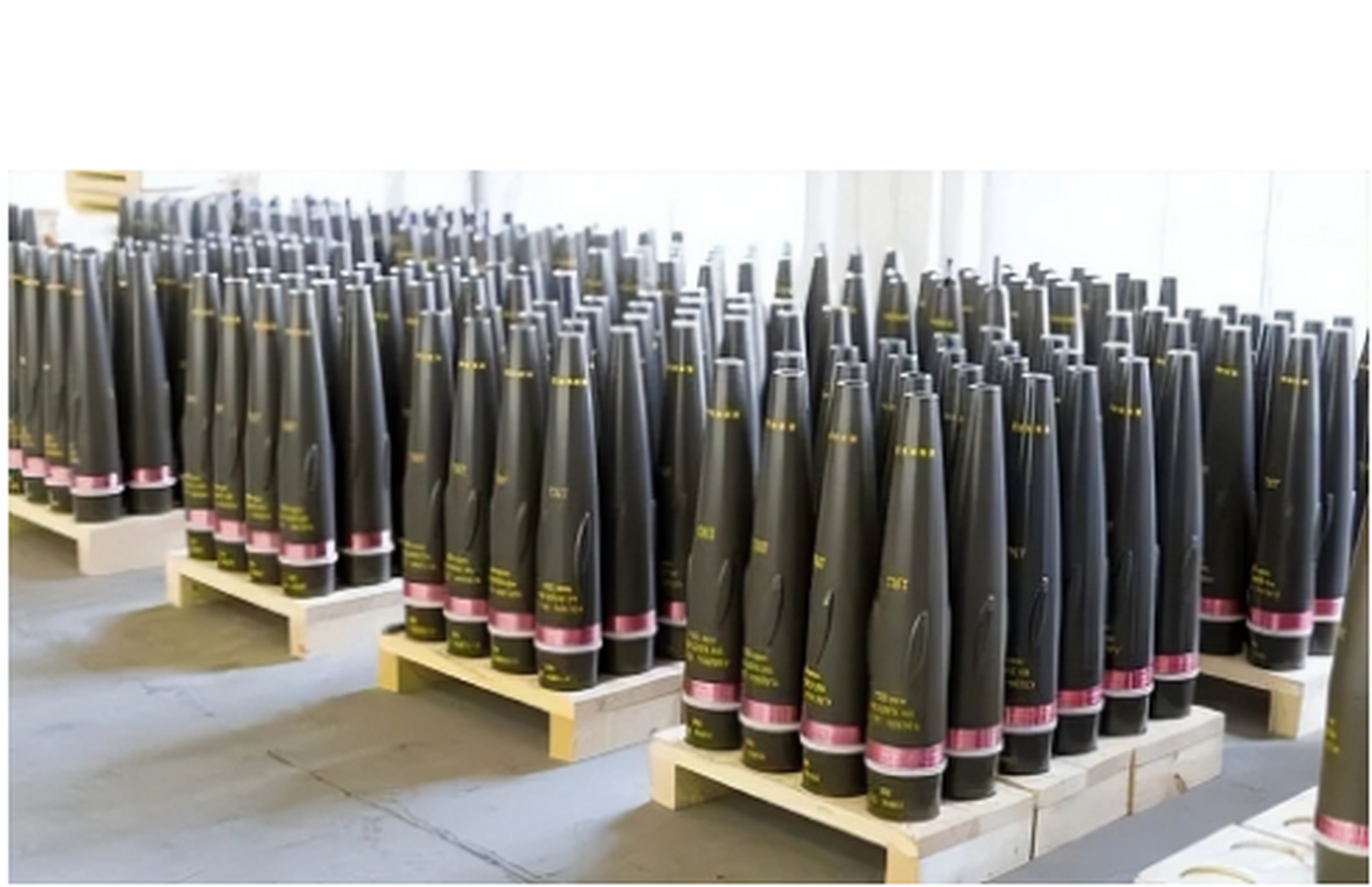 欧盟已经承诺在明年向乌克兰提供100万枚炮弹 2023.05.