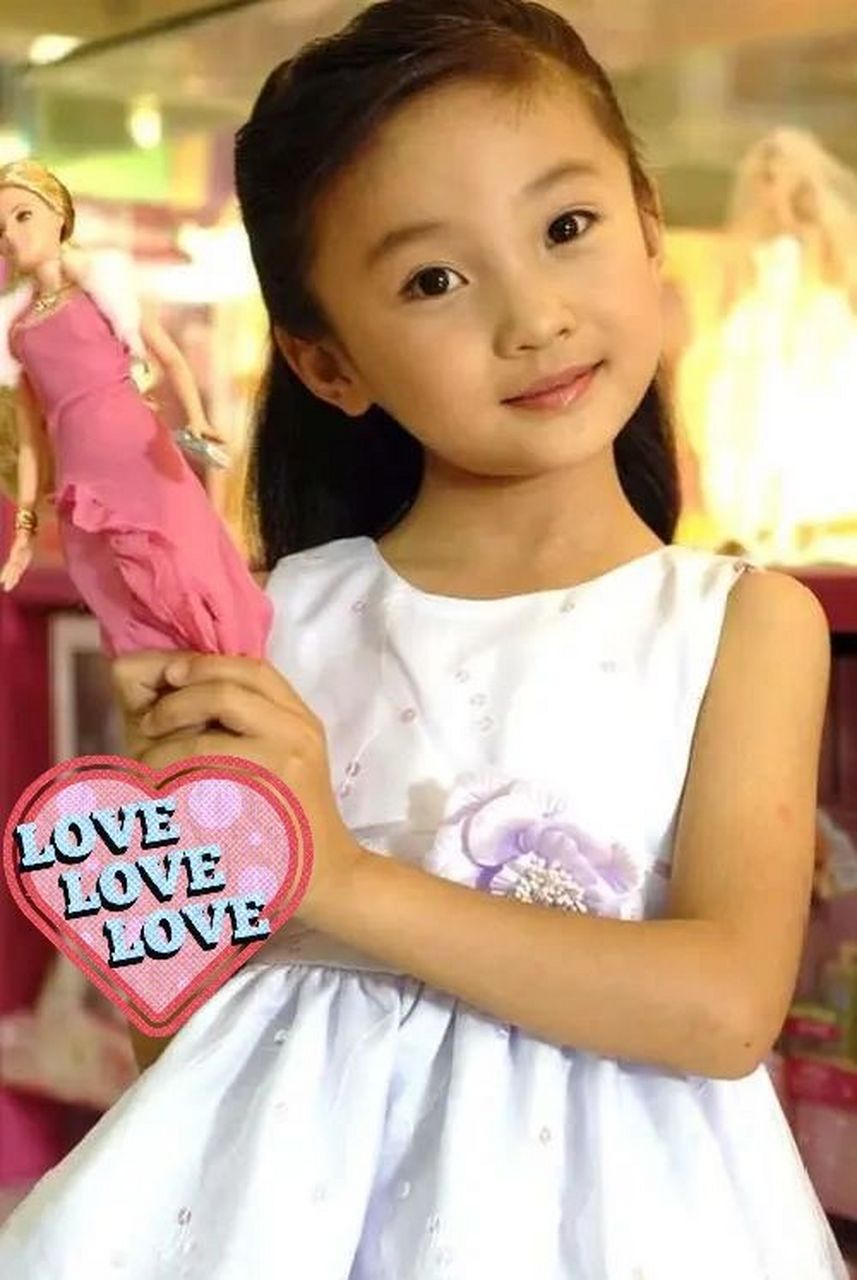 说实话,林妙可小时候真是美得让人惊艳啊!