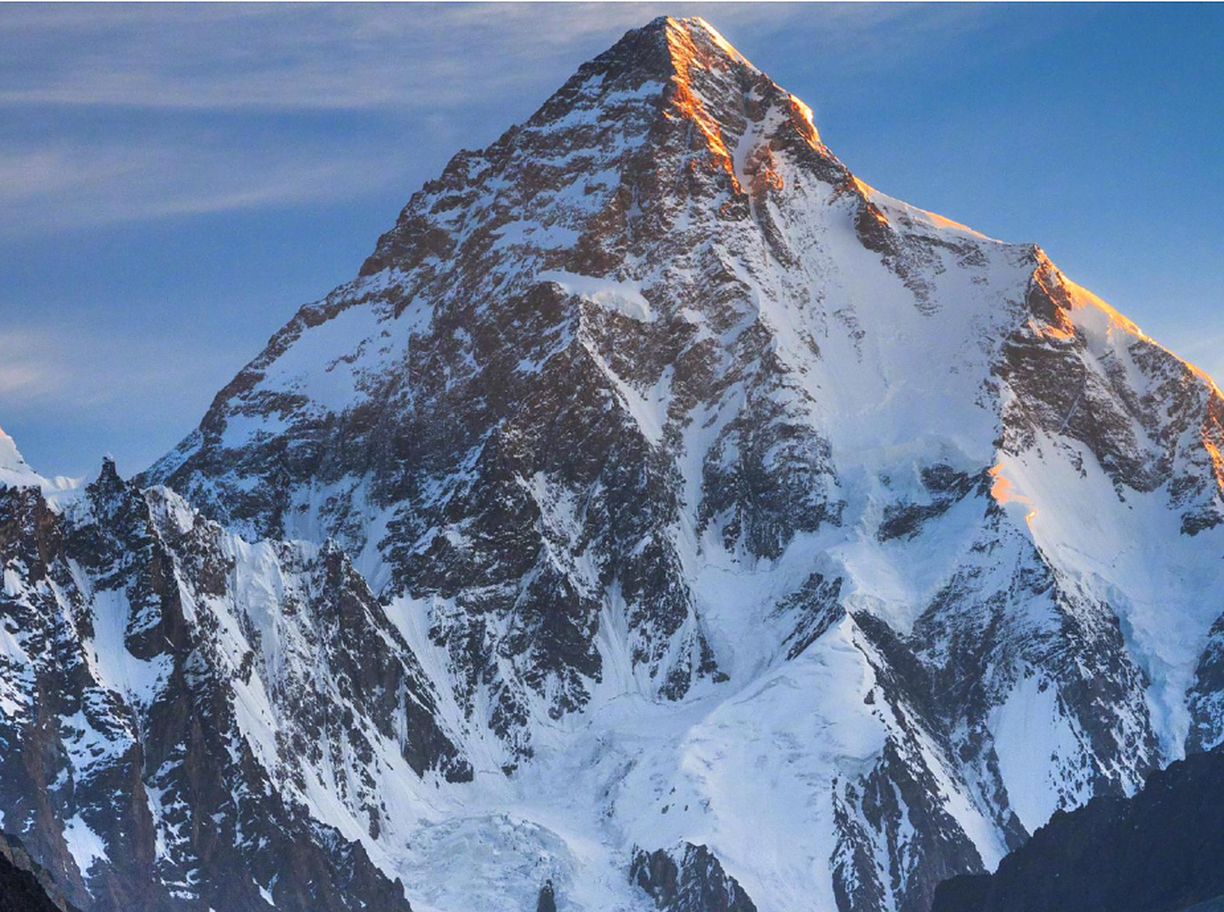 2,乔戈里峰:8611米. 3,干城章嘉峰:8586米. 4,洛子峰:8516米.