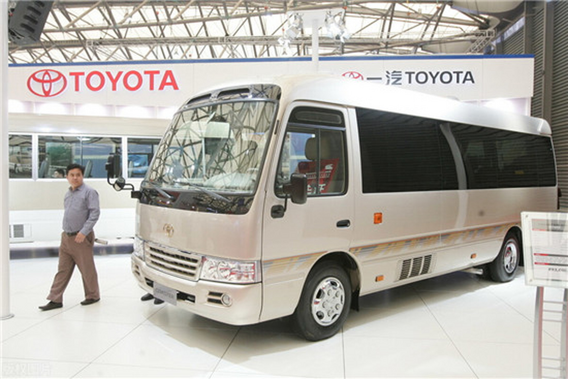 0l6gr发动机,其最大的输出功率及扭矩分别达到了171kw/5000rpm和345nm