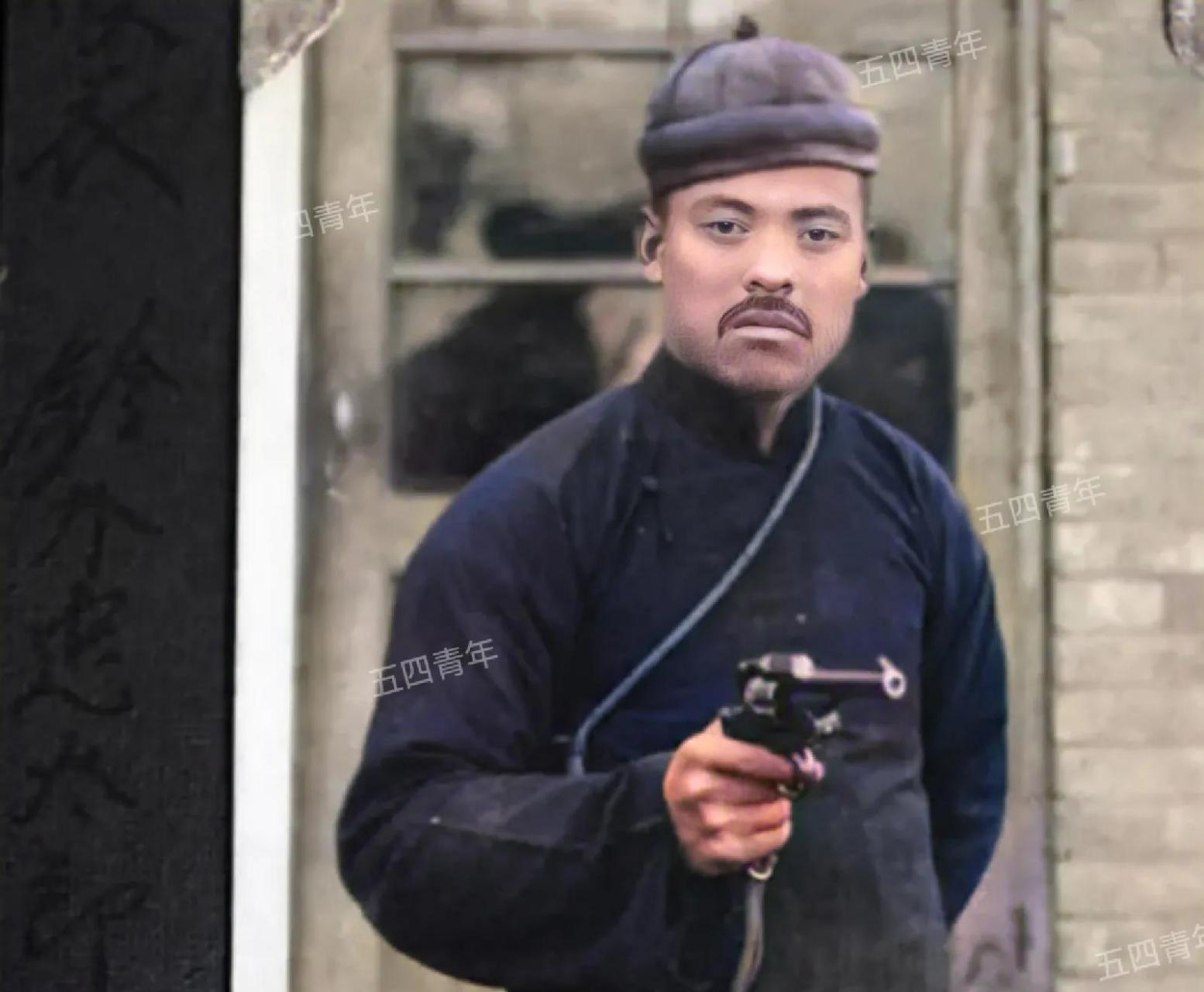 领动计划# 抗战时期,一名侵华日军的便衣,铃木忠太郎,看起来满脸邪恶