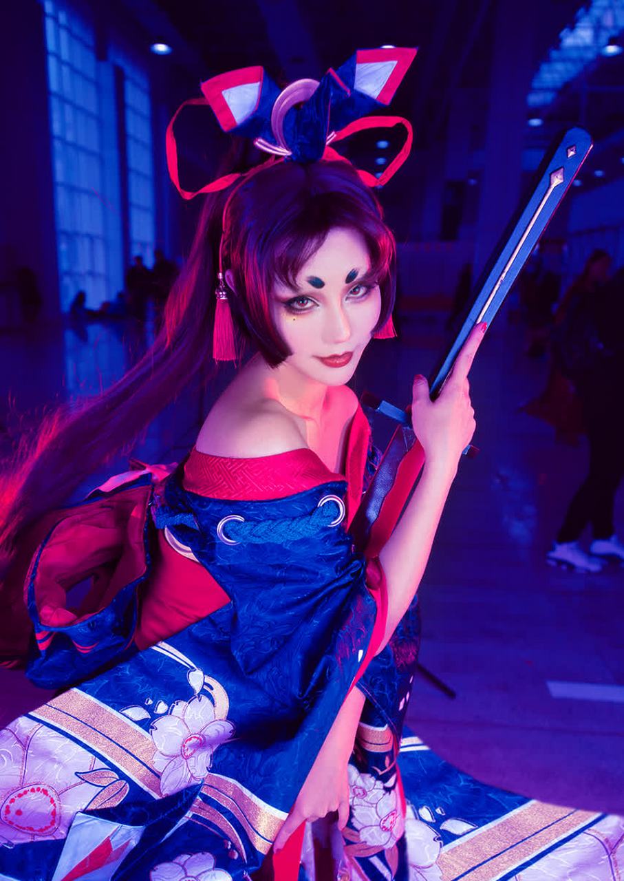 cos show#《阴阳师》ssr式神角色"瑶剑公主"cos亮相漫展.