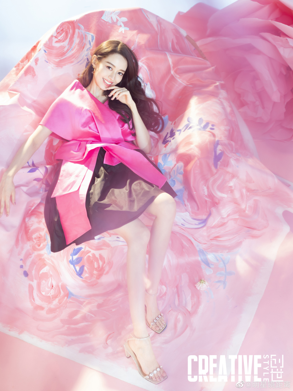 吉娜·爱丽丝 长腿美jio 杂志大片