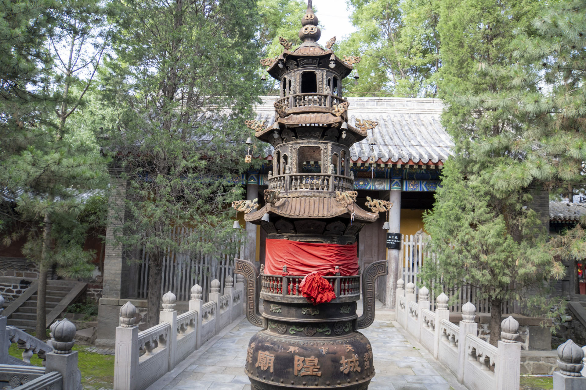 承德天下第一城隍庙,向游客展示悠远的历史和道教文化的魅力