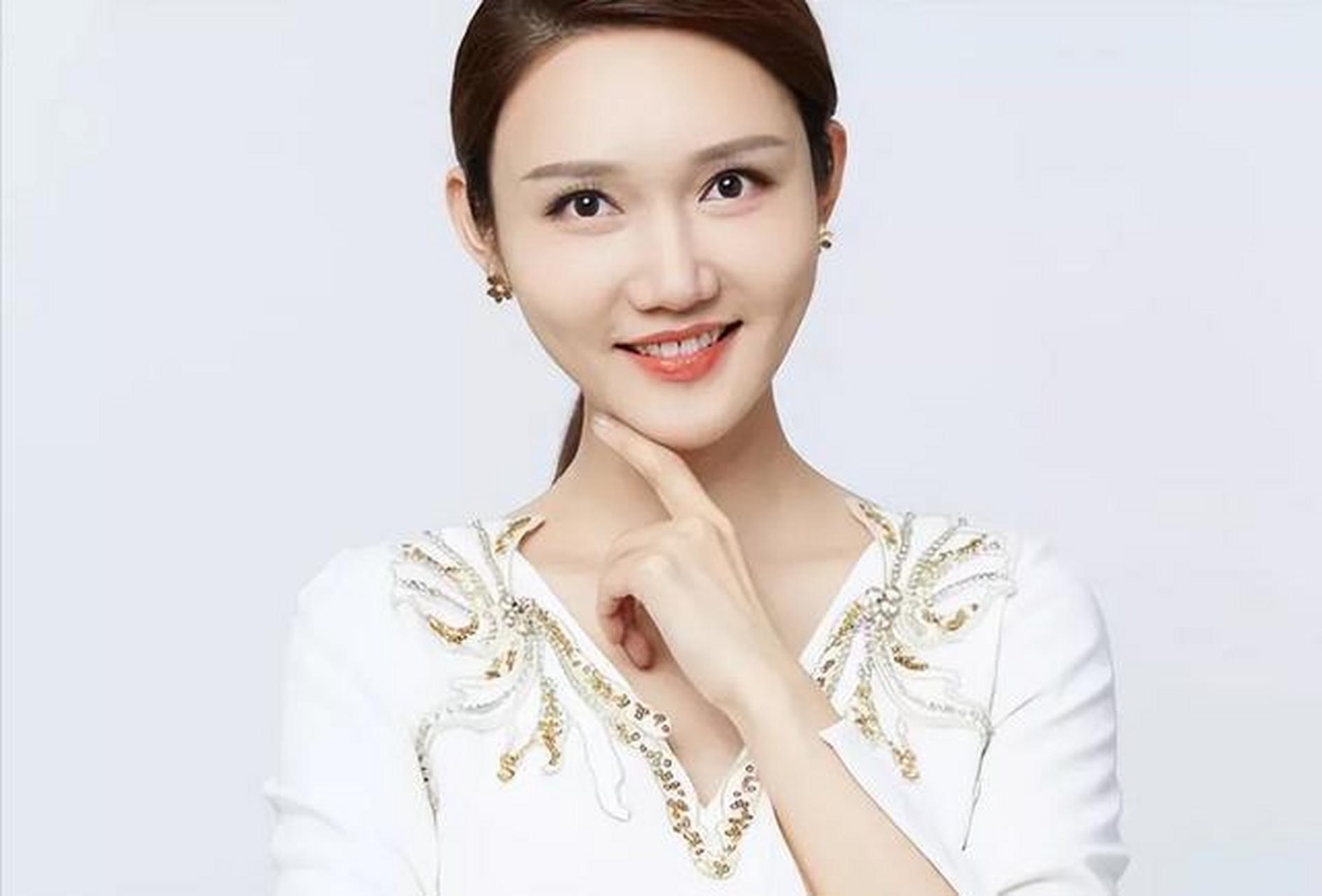 龙洋央视主持人资料(央视2套主持人龙洋出生在哪里?)