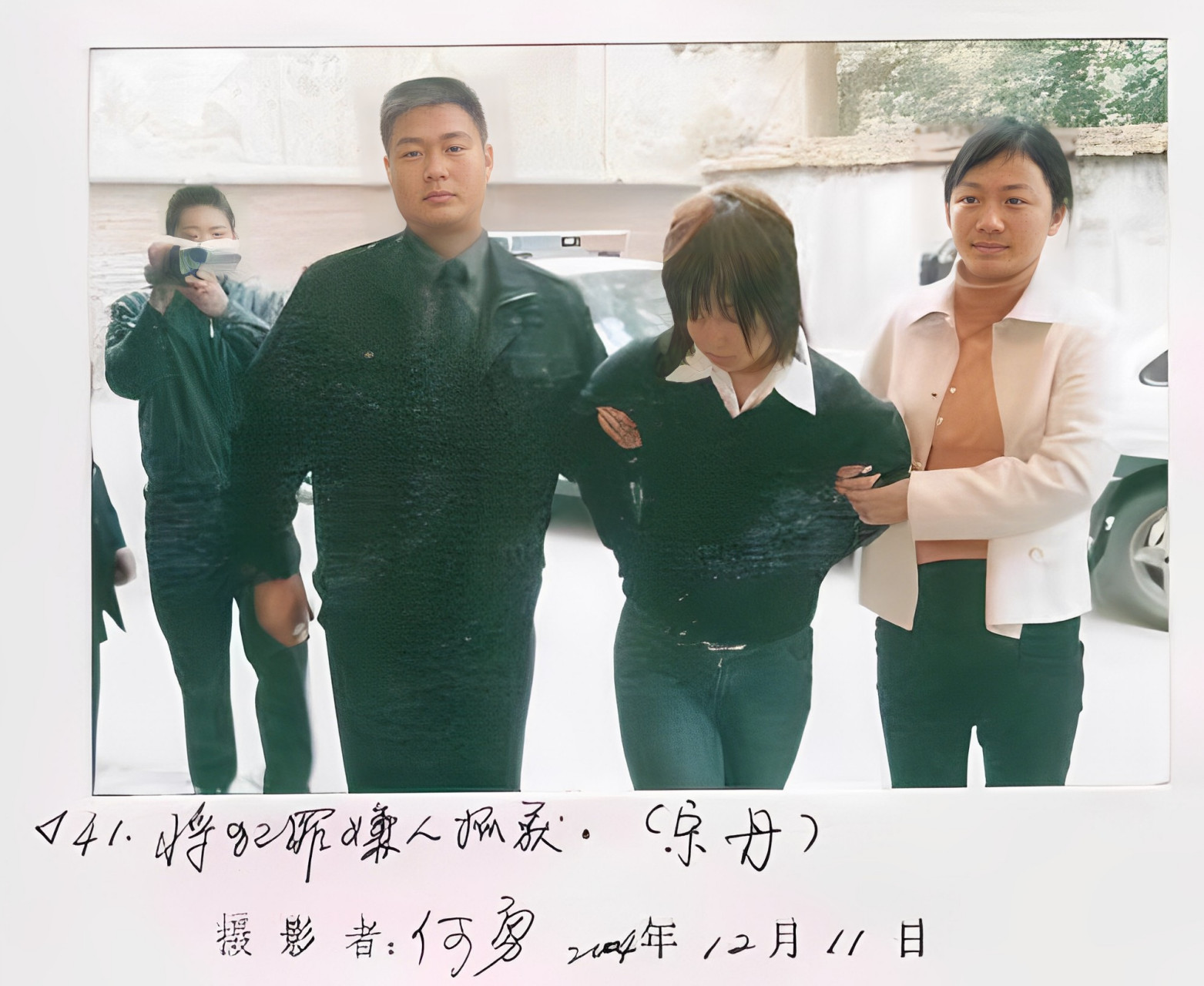 13岁的宋丹出生在江西的农村,她的叔叔多次欺负她