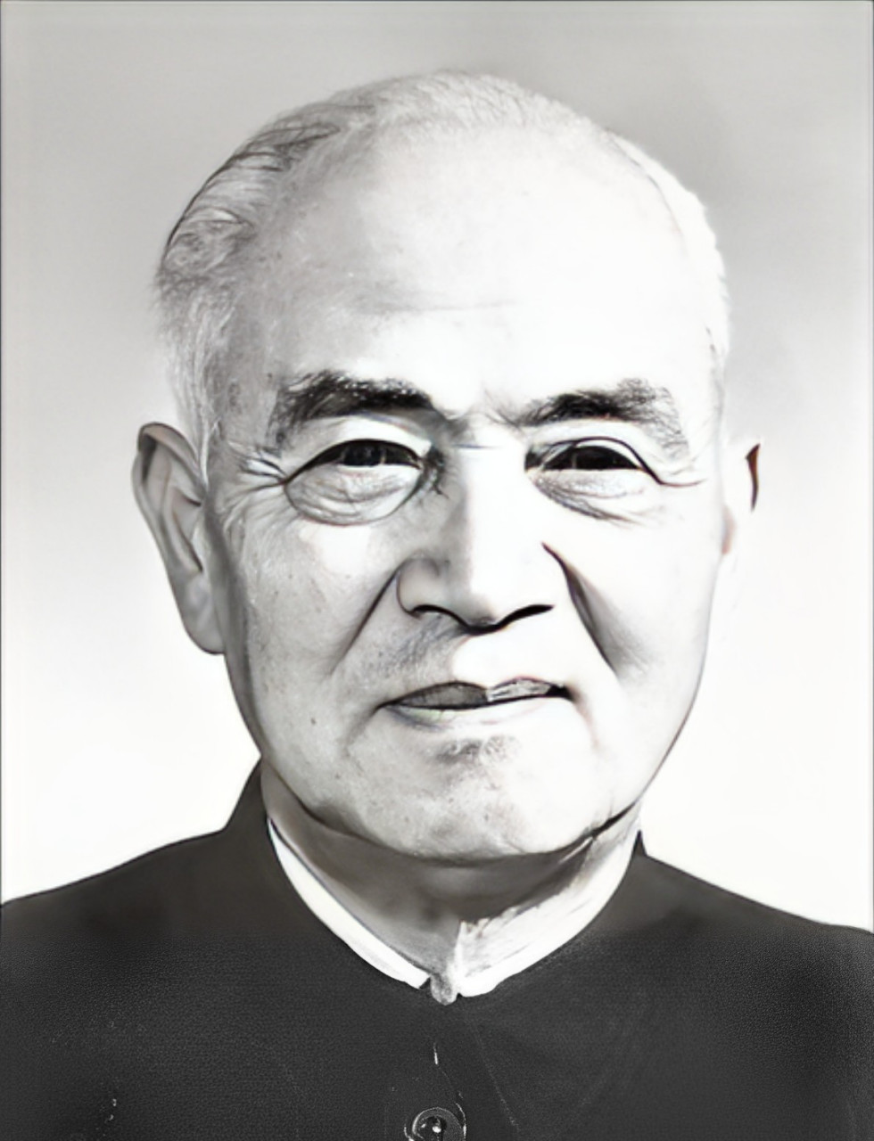 李四光是中国著名的地质学家,但他在年轻时的家庭很