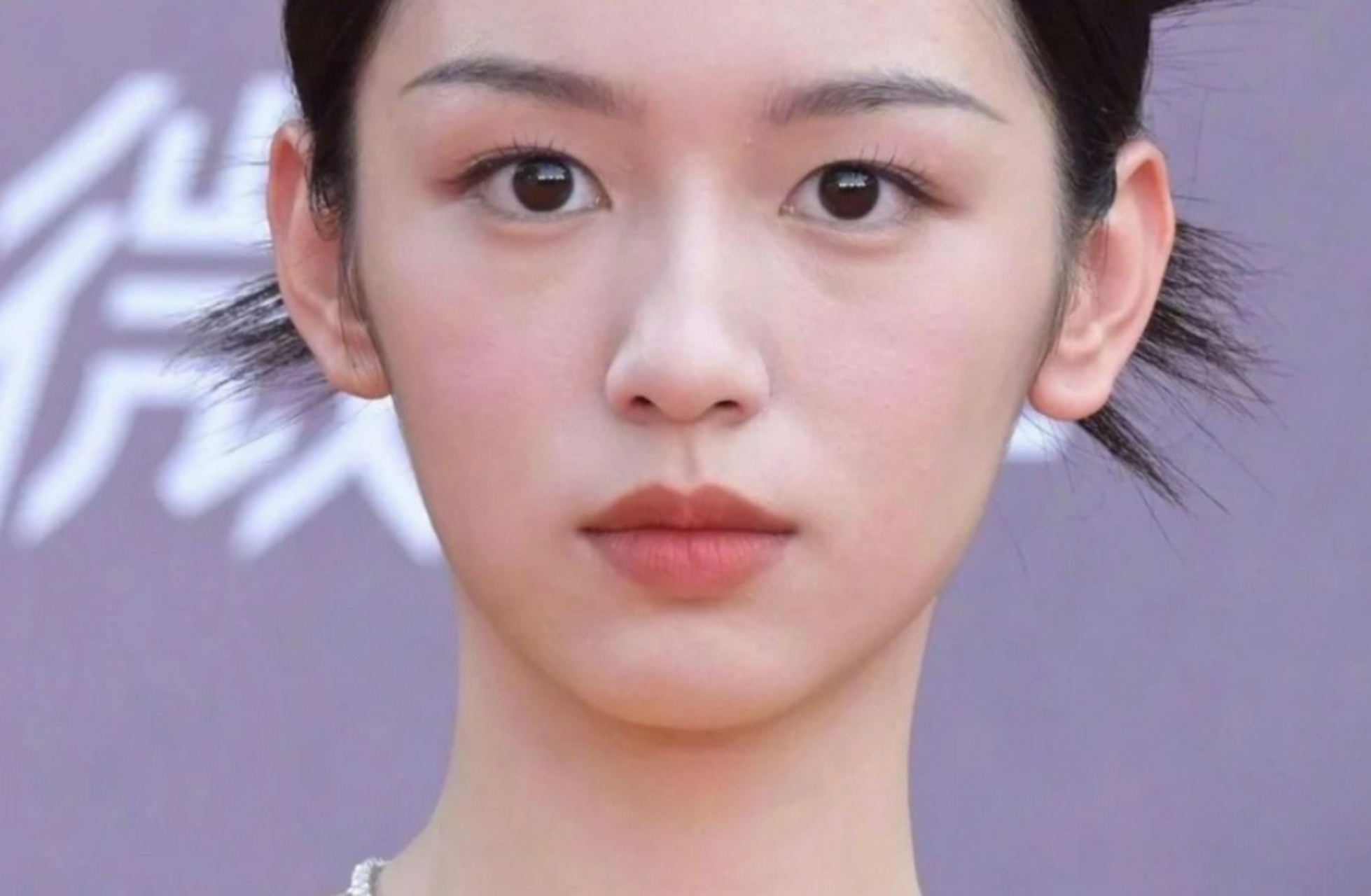 周也面部生图,五官好有优越感