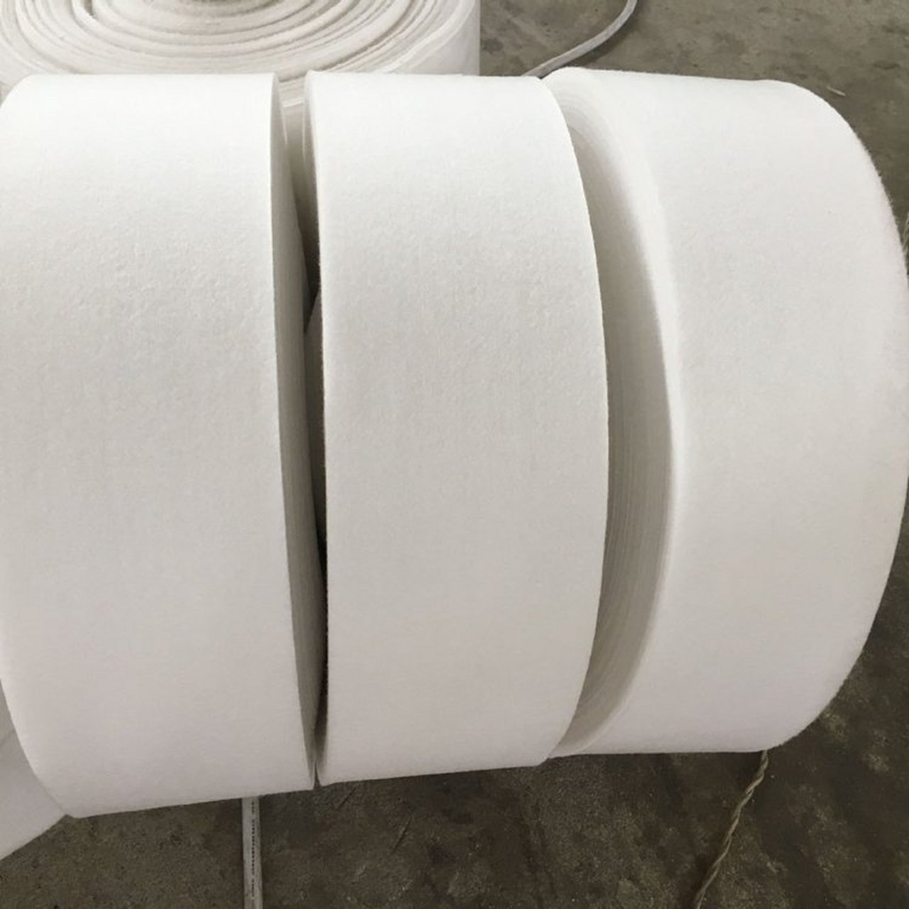 海盛混凝土透水模板布简介 产品简介 :混凝土透水模板布是一种应用于