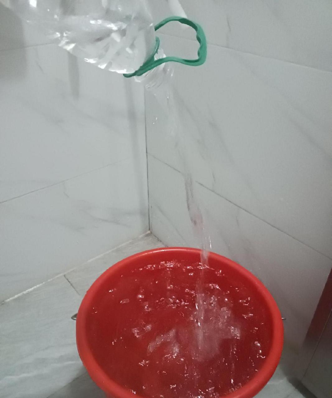 网友:人在广州,租的房子又停水了,不洗澡又觉得太难受,那就第一次当有