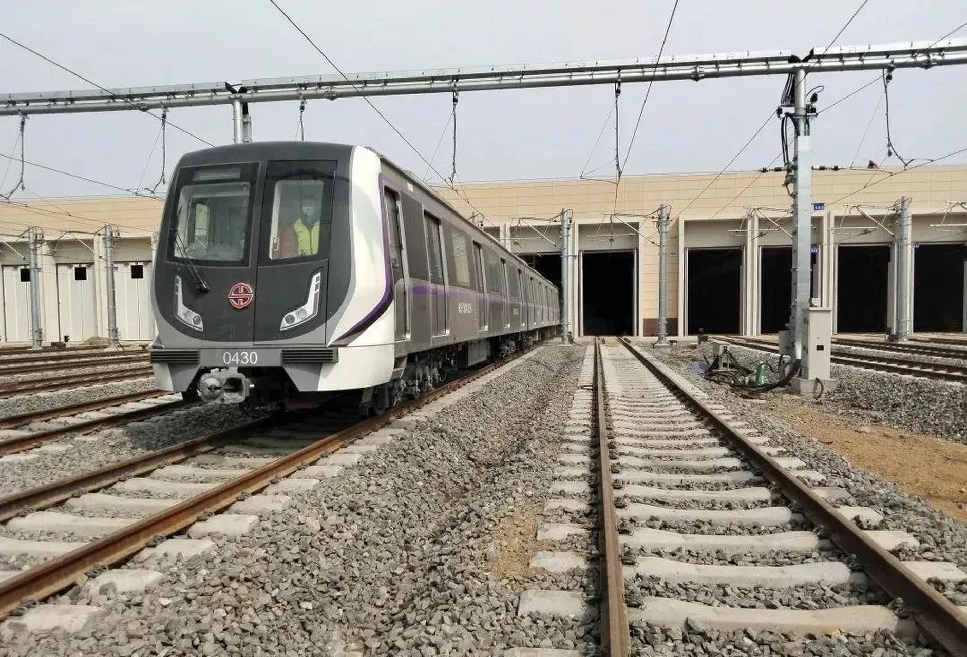 瀋陽地鐵四號線文官屯車輛段熱滑試驗成功 3月20日上午10時,隨著一聲