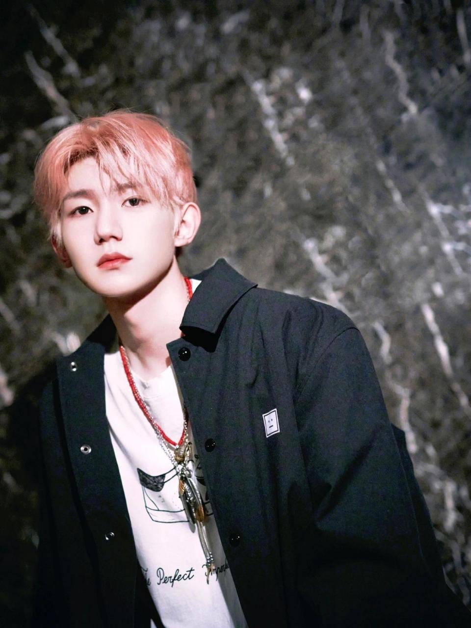 分享私服源 王源私服我真的太爱了 少年感满满