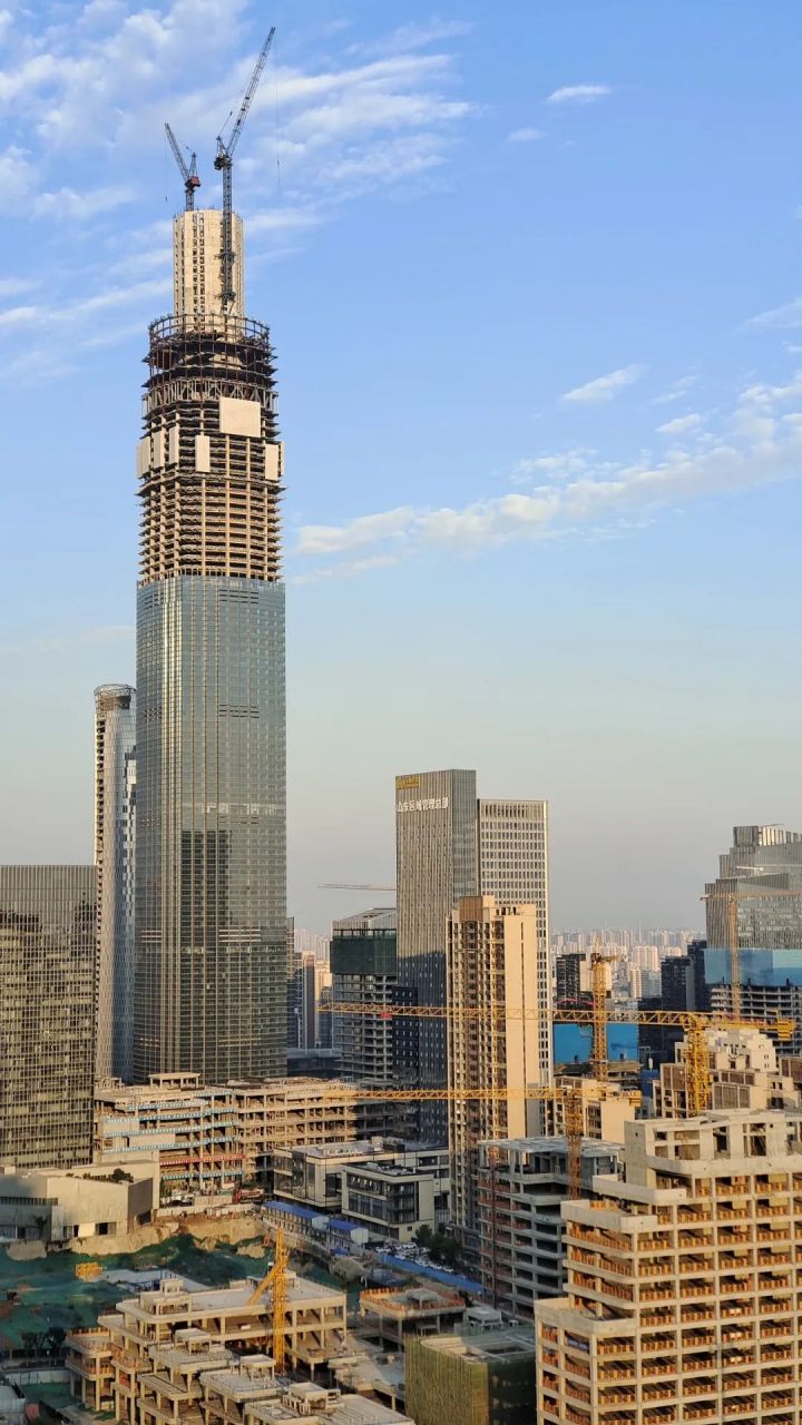 济南头条# 428米山东第一高楼最新建设进展来了!