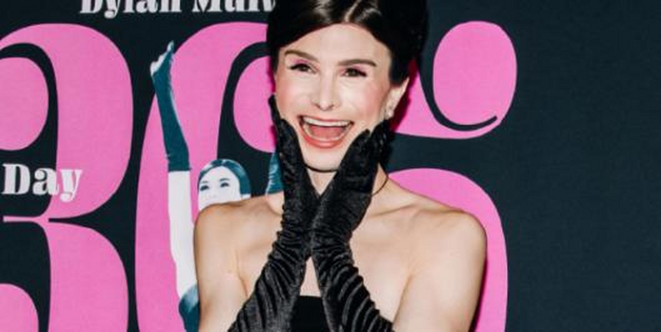 美国喜剧演员迪伦·马尔韦尼从去年开始变性,现在从外观上已经彻底