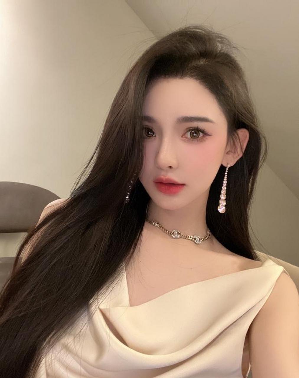 杭州网红美女大萱迷人美照欣赏,好漂亮啊