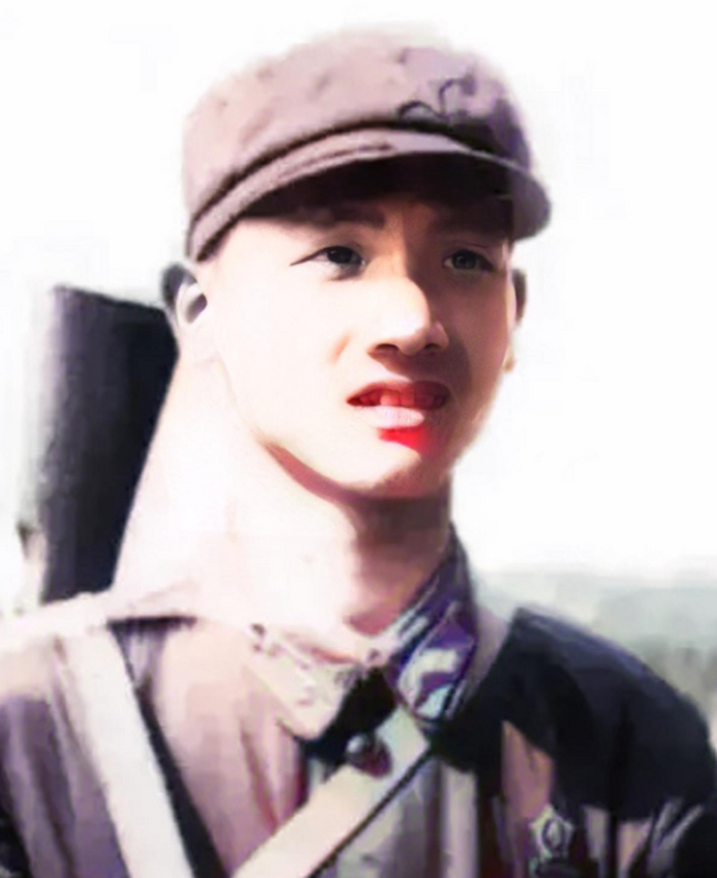 毛晓东是41军副军长毛余的独子,而在入伍之后他表现出色.