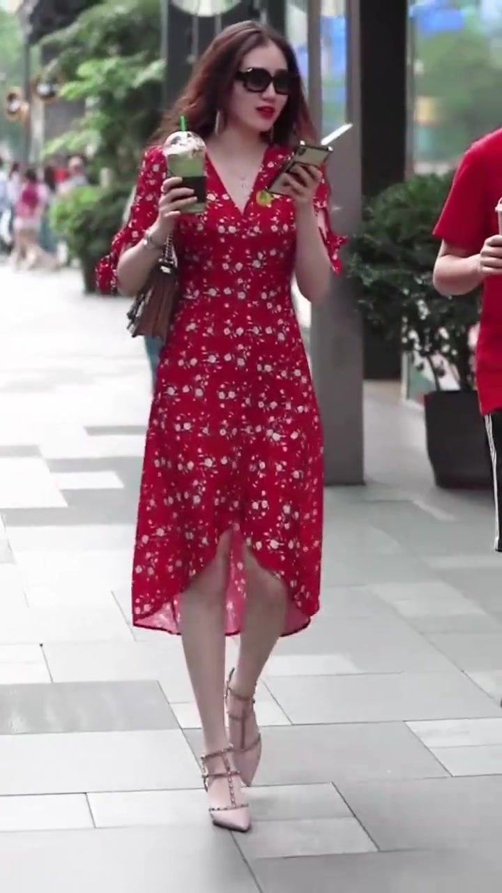 人美心善的小姐姐