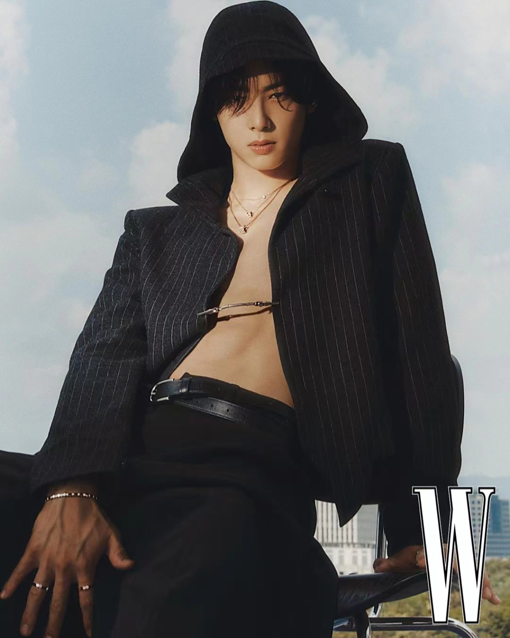 车银优最新封面人物杂志来啦!