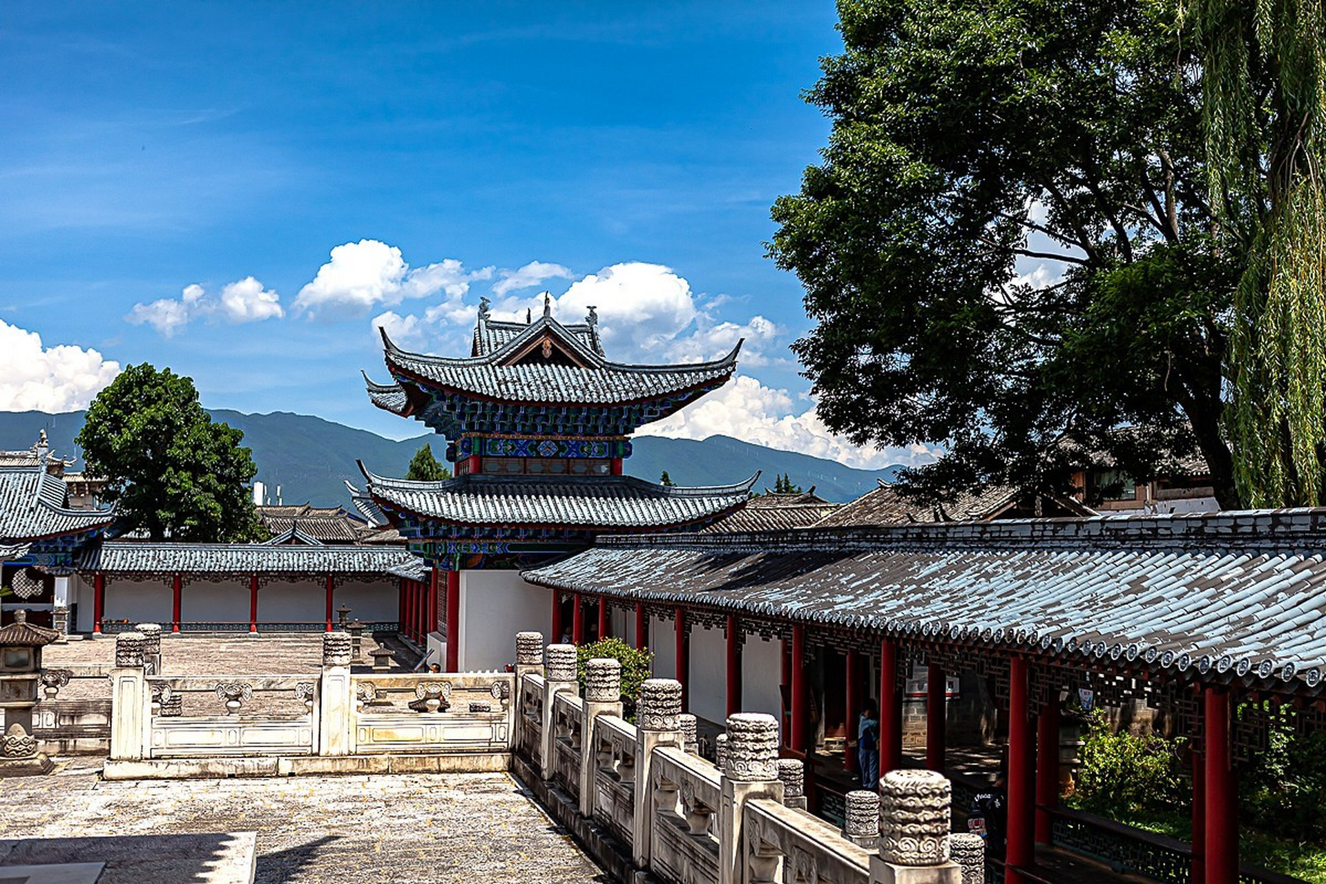 木府是丽江古城的一个重要景点,也是纳西族的历史文化遗址.