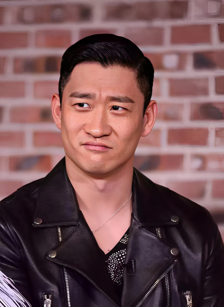 "前段时间,曹云金在直播间里谈到了自己的现状.